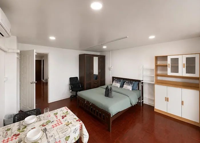 Remote Work Ready 50sqm Work Desk Sleeps 3 *